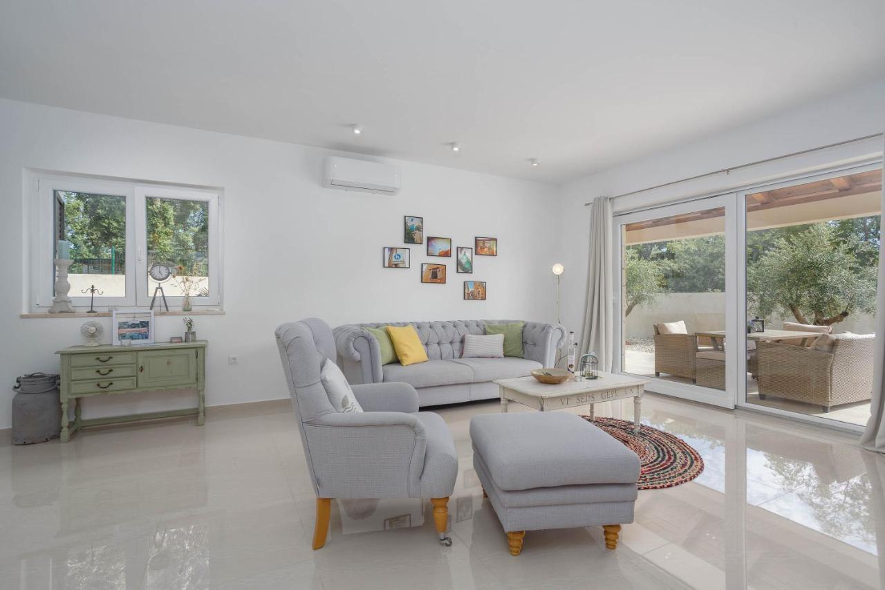 Villa Antonada Vrh  Экстерьер фото